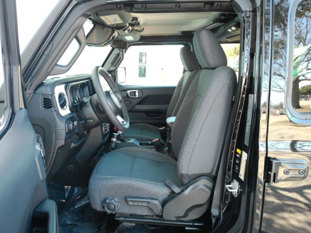 2025 Jeep Wrangler 4-Door Sahara 4x4 Plano TX