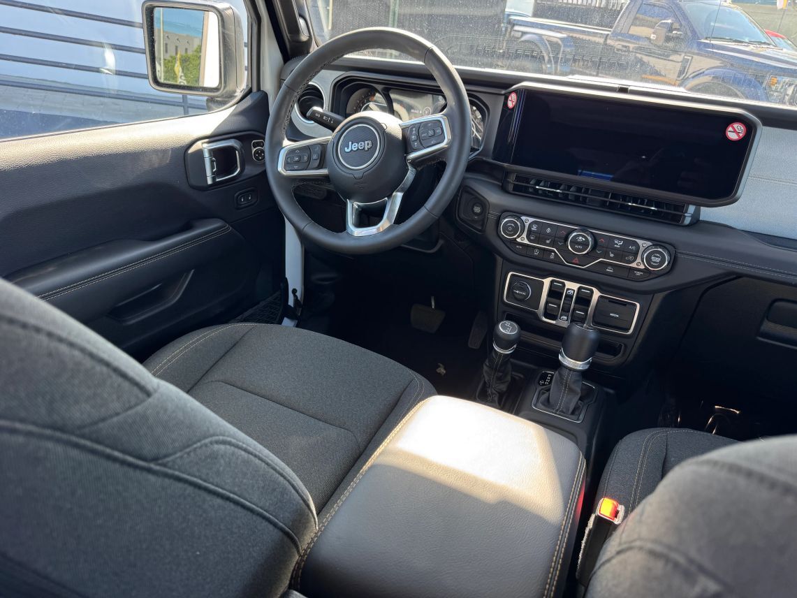 2025 Jeep Wrangler 4 Door Sahara Sport Utility 4D