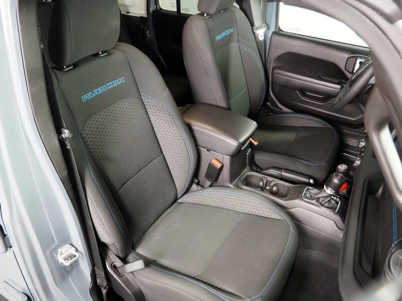 2025 Jeep Wrangler 4xe Rubicon *3-PIECE HARD TOP, ADAPTIVE CRUISE, SAFETY ALERTS, BACKUP-CAMERA, COLOR TOUCHSCREEN, HEATED SEATS/STEERING, REMOTE START, KEYLESS ENTRY, 17 INCH ALLOYS, ANDROID & APPLE