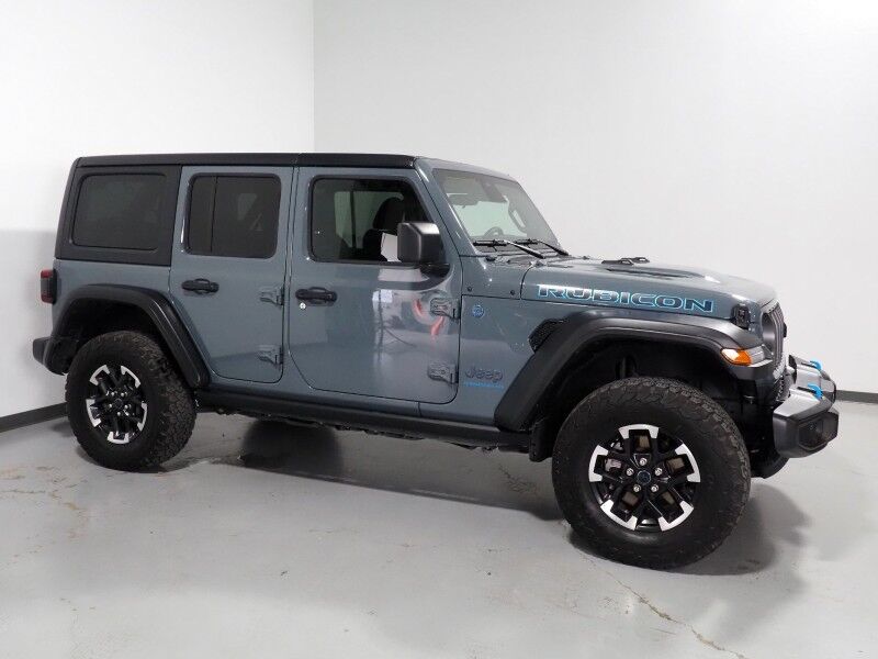 2025 Jeep Wrangler 4xe Rubicon *3-PIECE HARD TOP, ADAPTIVE CRUISE, SAFETY ALERTS, BACKUP-CAMERA, COLOR TOUCHSCREEN, HEATED SEATS/STEERING, REMOTE START, KEYLESS ENTRY, 17 INCH ALLOYS, ANDROID & APPLE