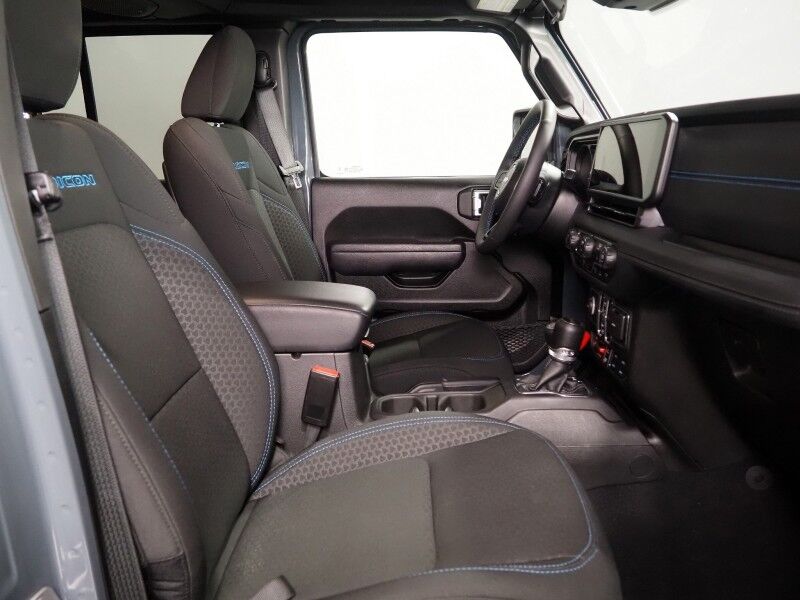 2025 Jeep Wrangler 4xe Rubicon *3-PIECE HARD TOP, ADAPTIVE CRUISE, SAFETY ALERTS, BACKUP-CAMERA, COLOR TOUCHSCREEN, HEATED SEATS/STEERING, REMOTE START, KEYLESS ENTRY, 17 INCH ALLOYS, ANDROID & APPLE Round Rock TX