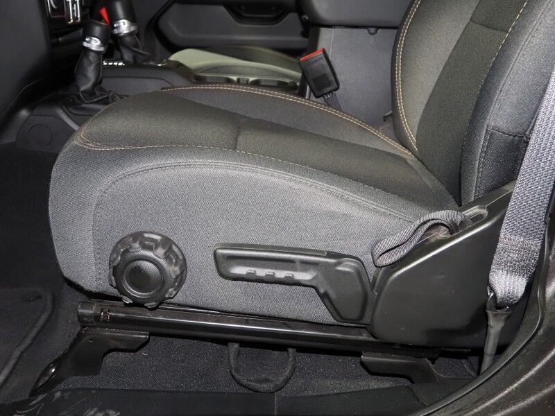 2025 Jeep Wrangler 4xe Sahara *BODY-COLORED 3-PIECE HARD TOP, ADAPTIVE CRUISE, SAFETY ALERTS, BACKUP-CAMERA, COLOR TOUCHSCREEN, HEATED SEATS/STEERING, REMOTE START, KEYLESS ENTRY, 20 INCH ALLOYS, ANDROID & APPLE Round Rock TX
