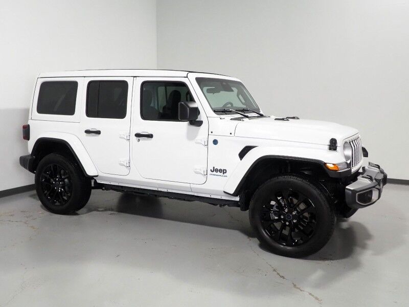 2025 Jeep Wrangler 4xe Sahara *SKY ONE-TOUCH POWER-TOP, ADAPTIVE CRUISE, SAFETY ALERTS, BACKUP-CAMERA, COLOR TOUCHSCREEN, HEATED SEATS/STEERING, REMOTE START, KEYLESS ENTRY, 20 INCH ALLOYS, ANDROID & APPLE