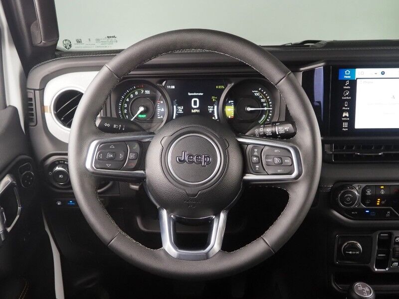 2025 Jeep Wrangler 4xe Sahara *SKY ONE-TOUCH POWER-TOP, ADAPTIVE CRUISE, SAFETY ALERTS, BACKUP-CAMERA, COLOR TOUCHSCREEN, HEATED SEATS/STEERING, REMOTE START, KEYLESS ENTRY, 20 INCH ALLOYS, ANDROID & APPLE Round Rock TX