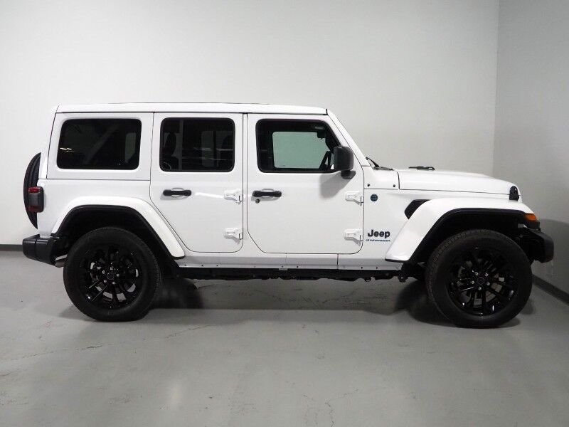 2025 Jeep Wrangler 4xe Sahara *SKY ONE-TOUCH POWER-TOP, ADAPTIVE CRUISE, SAFETY ALERTS, BACKUP-CAMERA, COLOR TOUCHSCREEN, HEATED SEATS/STEERING, REMOTE START, KEYLESS ENTRY, 20 INCH ALLOYS, ANDROID & APPLE Round Rock TX