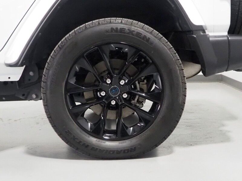 2025 Jeep Wrangler 4xe Sahara *SKY ONE-TOUCH POWER-TOP, ADAPTIVE CRUISE, SAFETY ALERTS, BACKUP-CAMERA, COLOR TOUCHSCREEN, HEATED SEATS/STEERING, REMOTE START, KEYLESS ENTRY, 20 INCH ALLOYS, ANDROID & APPLE Round Rock TX