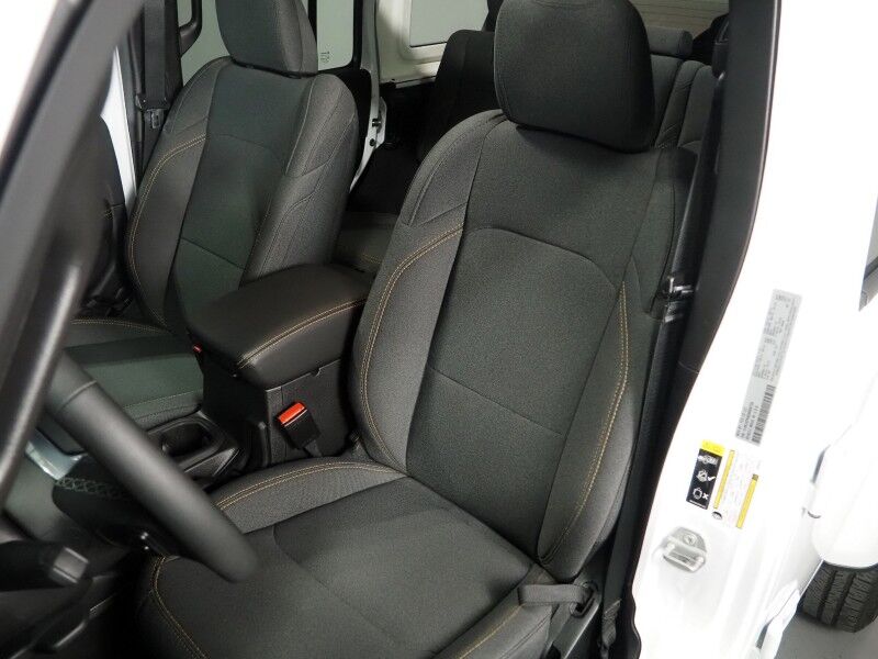 2025 Jeep Wrangler 4xe Sahara *SKY ONE-TOUCH POWER-TOP, ADAPTIVE CRUISE, SAFETY ALERTS, BACKUP-CAMERA, COLOR TOUCHSCREEN, HEATED SEATS/STEERING, REMOTE START, KEYLESS ENTRY, 20 INCH ALLOYS, ANDROID & APPLE Round Rock TX