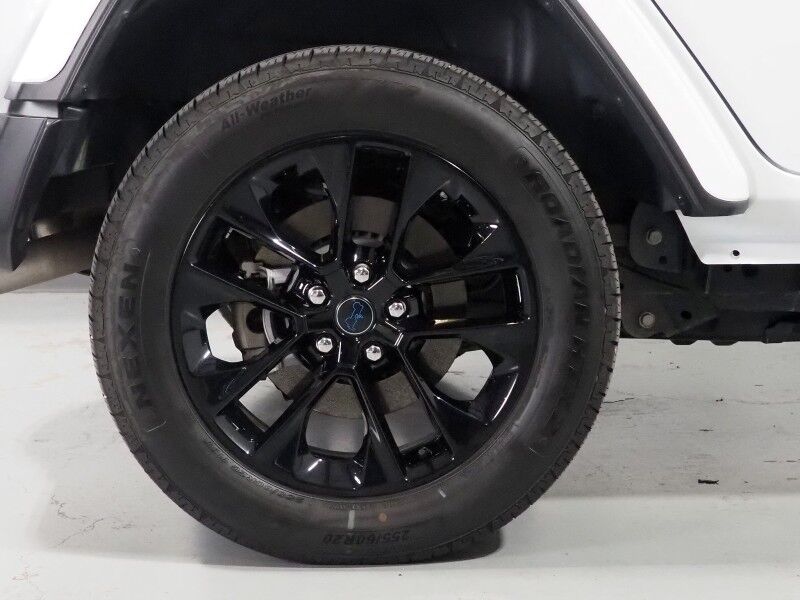 2025 Jeep Wrangler 4xe Sahara *SKY ONE-TOUCH POWER-TOP, ADAPTIVE CRUISE, SAFETY ALERTS, BACKUP-CAMERA, COLOR TOUCHSCREEN, HEATED SEATS/STEERING, REMOTE START, KEYLESS ENTRY, 20 INCH ALLOYS, ANDROID & APPLE Round Rock TX
