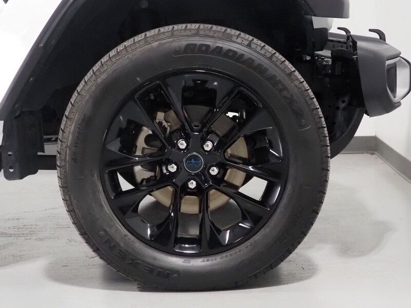 2025 Jeep Wrangler 4xe Sahara *SKY ONE-TOUCH POWER-TOP, ADAPTIVE CRUISE, SAFETY ALERTS, BACKUP-CAMERA, COLOR TOUCHSCREEN, HEATED SEATS/STEERING, REMOTE START, KEYLESS ENTRY, 20 INCH ALLOYS, ANDROID & APPLE Round Rock TX