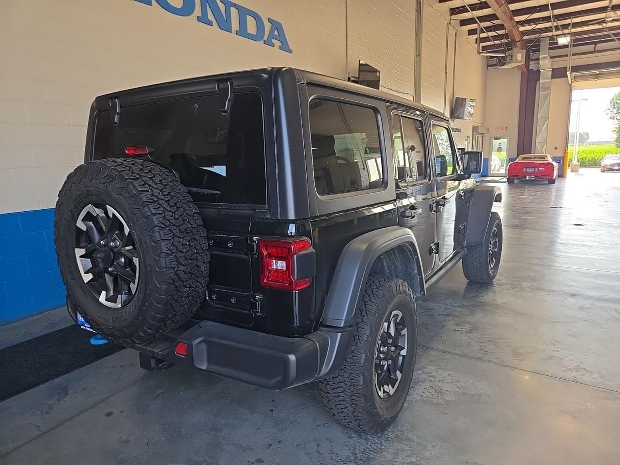 2025 Jeep Wrangler Rubicon 4xe West Burlington IA