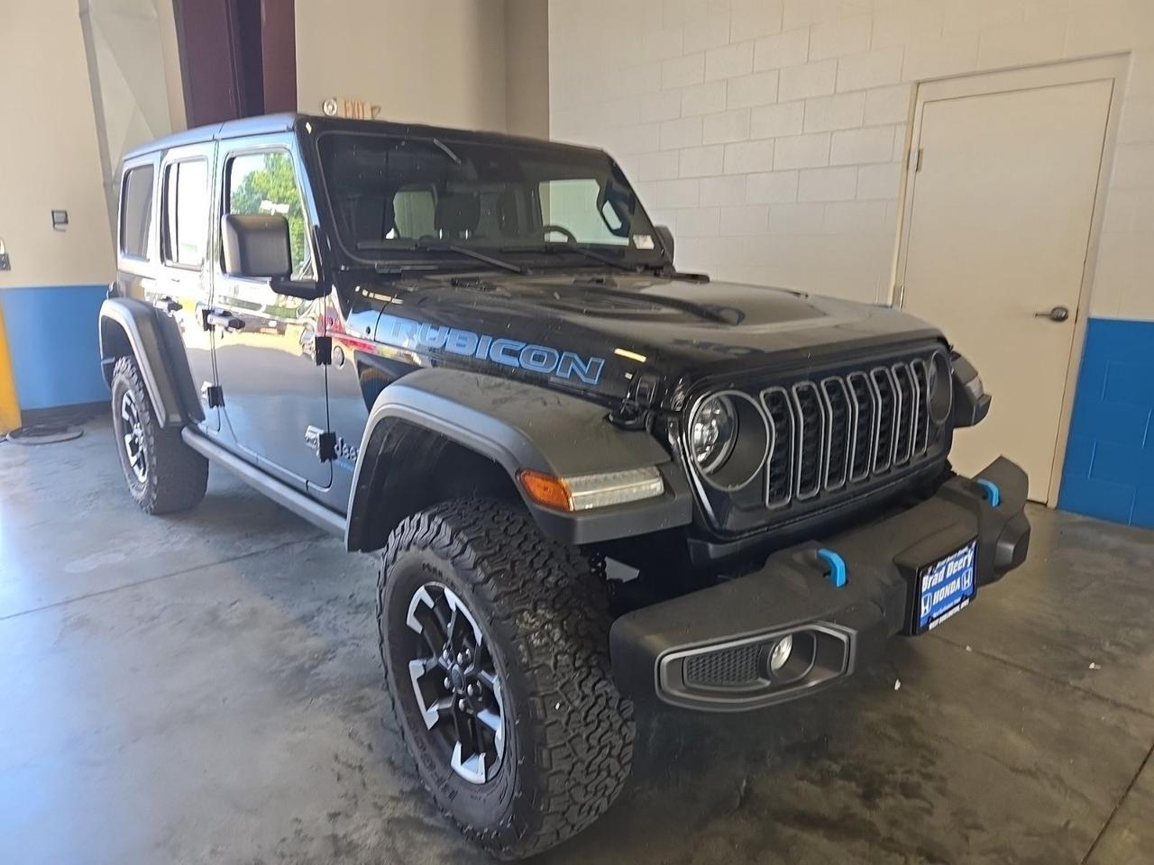 2025 Jeep Wrangler Rubicon 4xe West Burlington IA