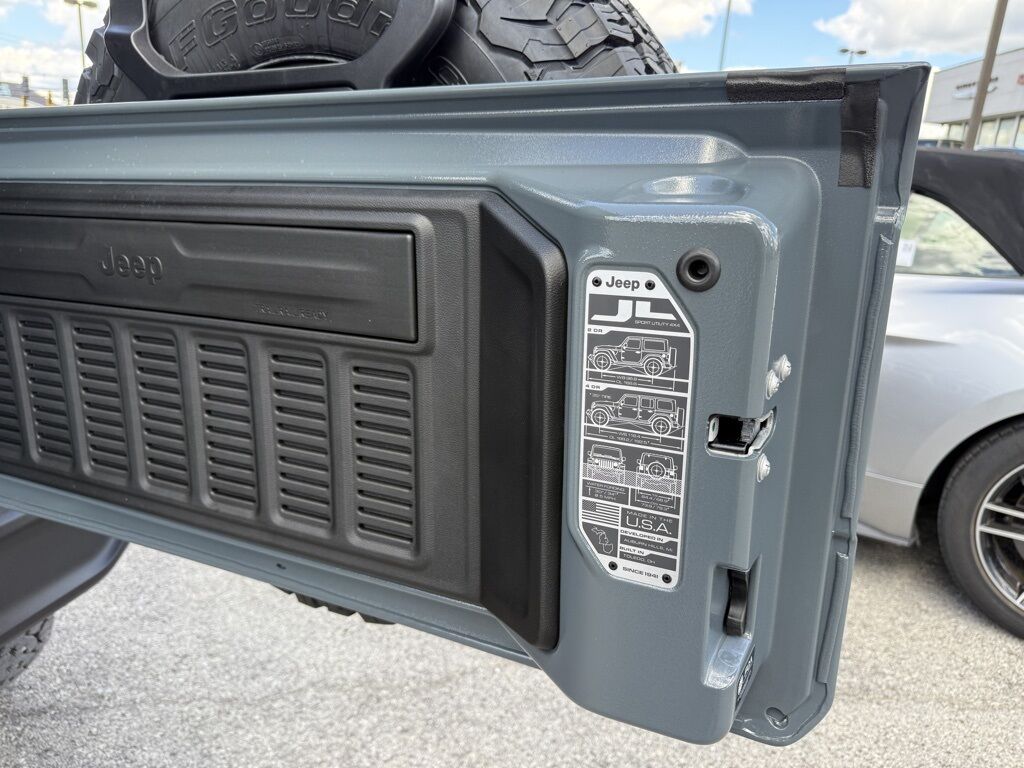 2025 Jeep Wrangler Rubicon Crestwood KY