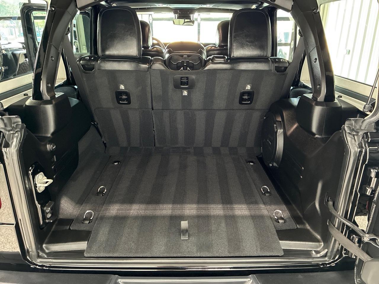 2025 Jeep Wrangler Rubicon X, Warn Winch, Trailer Tow & Switch Group, 1k Miles Houston TX