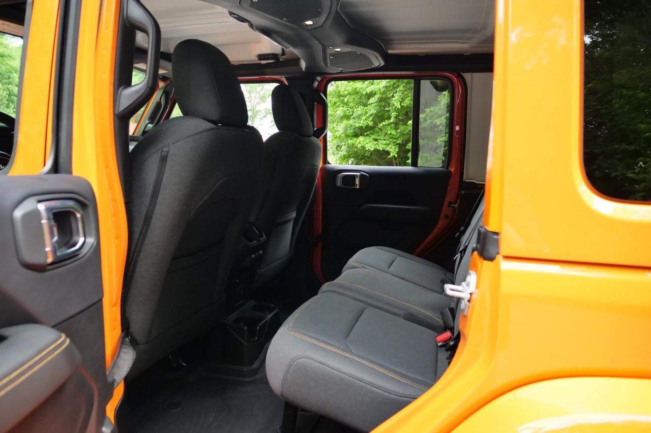 2025 Jeep Wrangler Sahara 4X4 / 3.6L V6 / Heated Seats / Hard Top! Lincolnton NC