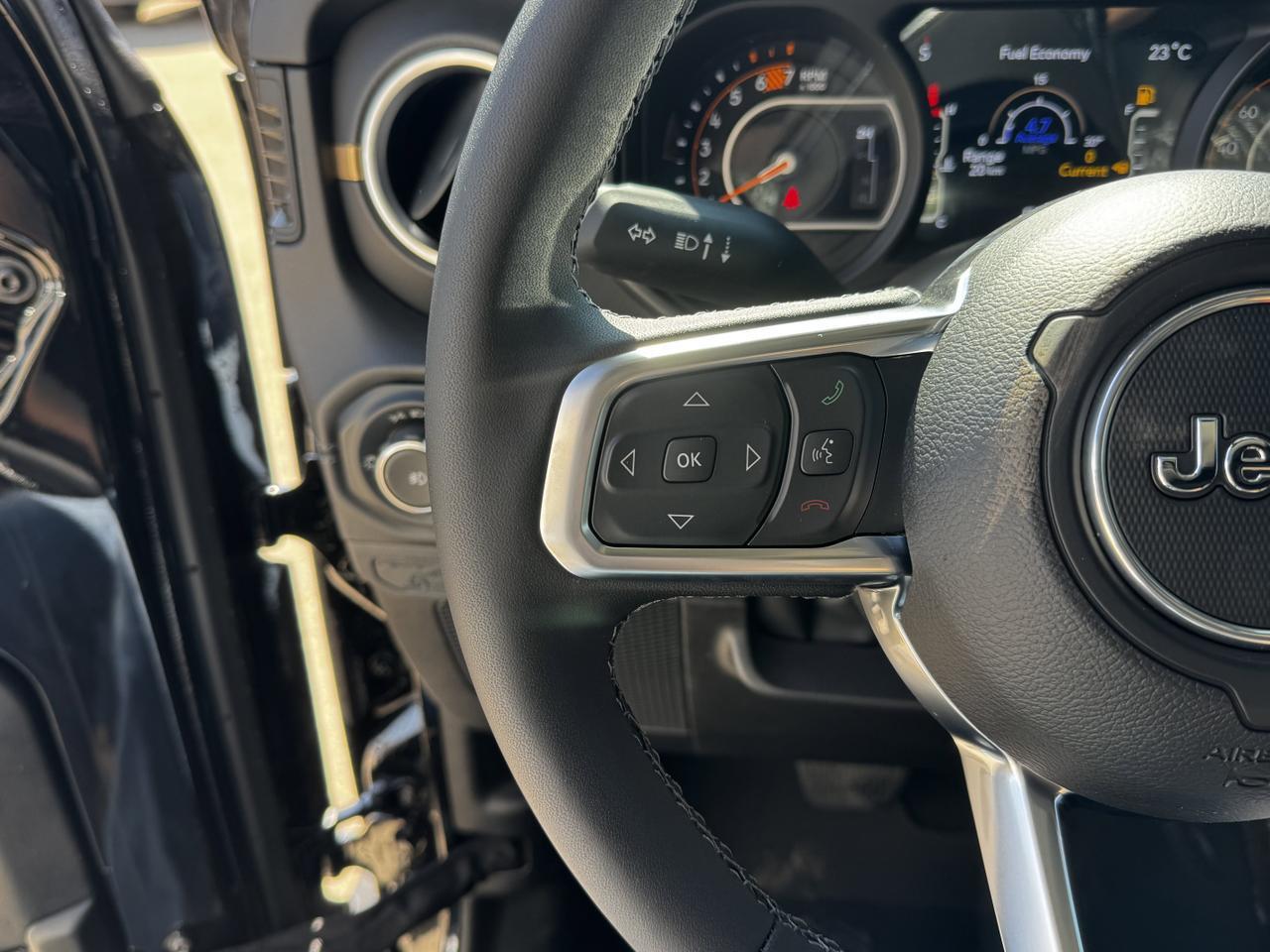 2025 Jeep Wrangler Sahara 4x4 | McKinley Seats | V6 | Remote Start | Backup Camera Redwater AB