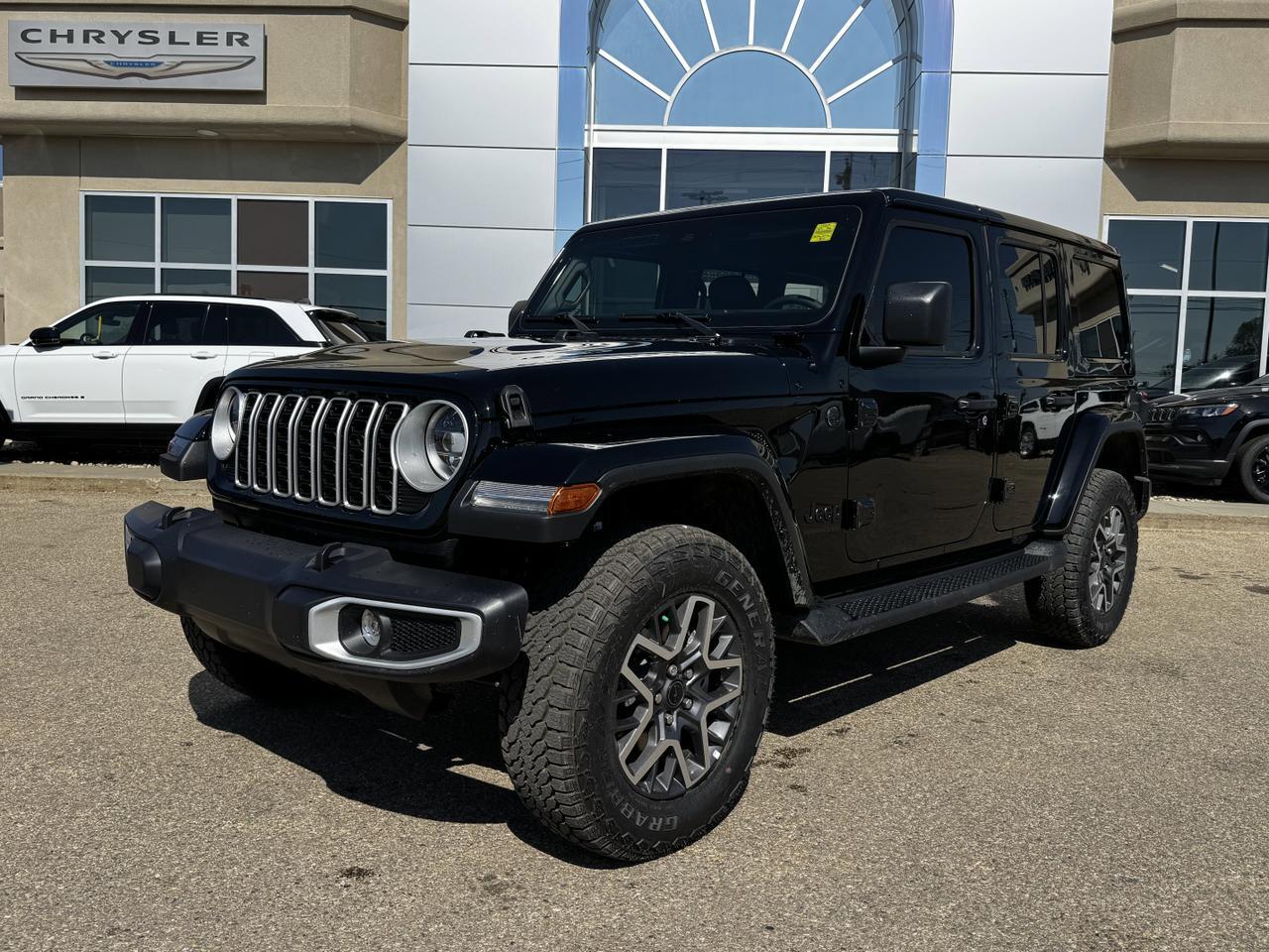 2025 Jeep Wrangler Sahara 4x4 | McKinley Seats | V6 | Remote Start | Backup Camera Redwater AB