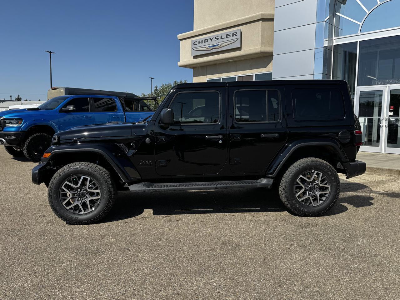 2025 Jeep Wrangler Sahara 4x4 | McKinley Seats | V6 | Remote Start | Backup Camera Redwater AB