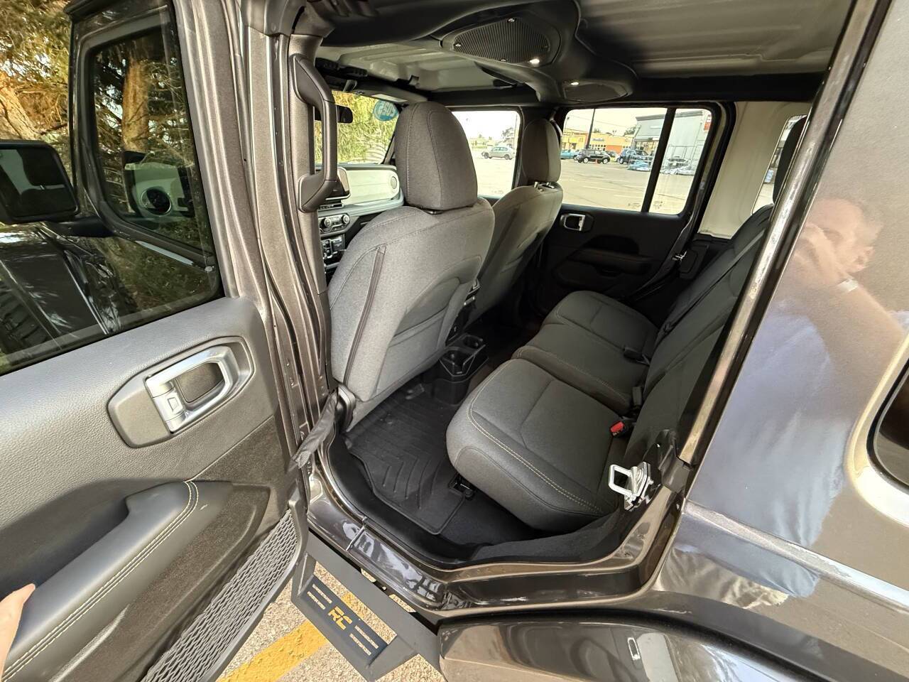 2025 Jeep Wrangler Sahara 4x4 4dr SUV Eldridge IA