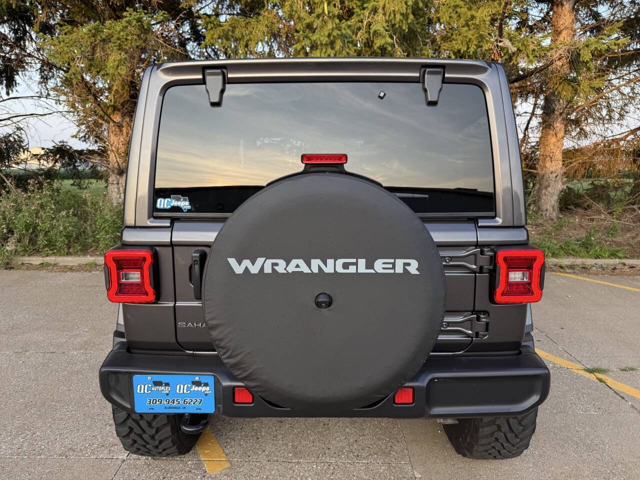 2025 Jeep Wrangler Sahara 4x4 4dr SUV Eldridge IA