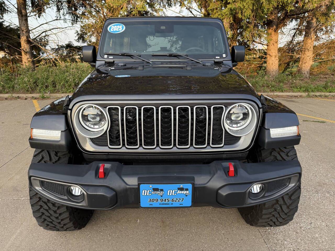 2025 Jeep Wrangler Sahara 4x4 4dr SUV Eldridge IA