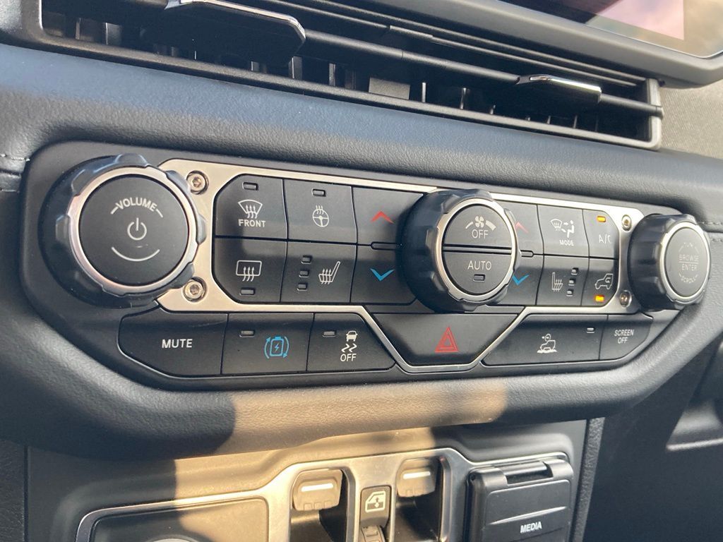 2025 Jeep Wrangler Sahara 4xe San Antonio TX