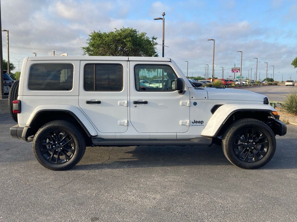 2025 Jeep Wrangler Sahara 4xe