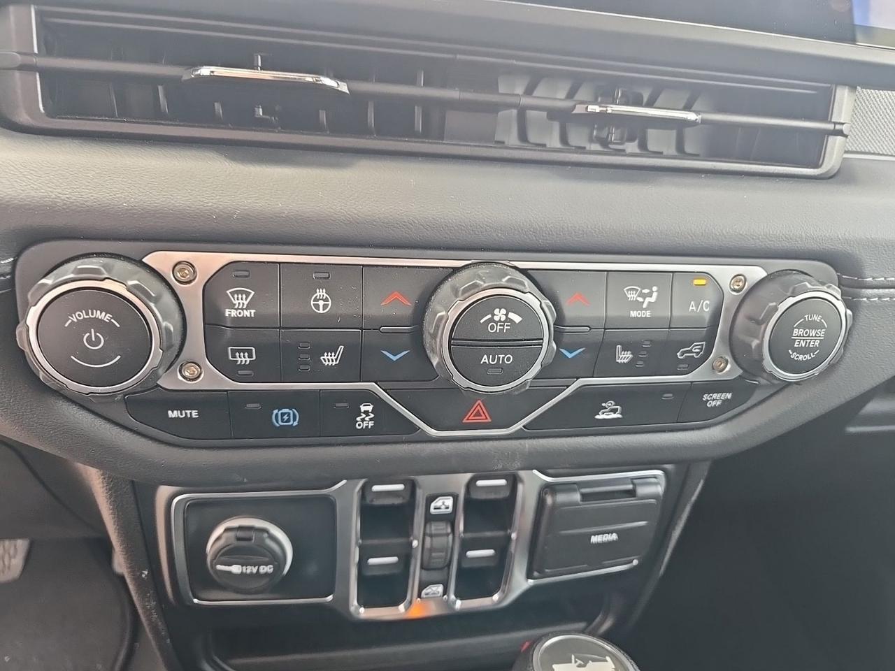 2025 Jeep Wrangler Sahara 4xe West Burlington IA