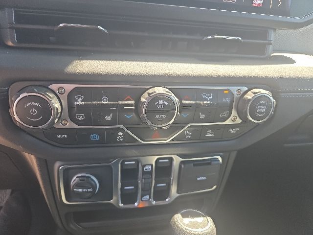 2025 Jeep Wrangler Sahara 4xe West Burlington IA