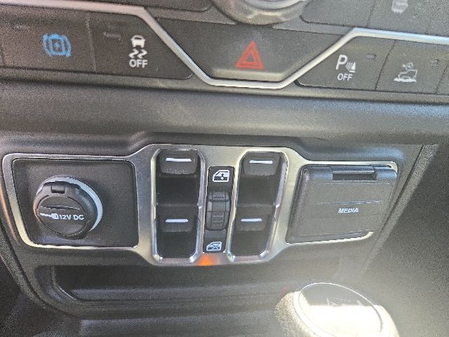 2025 Jeep Wrangler Sahara 4xe West Burlington IA