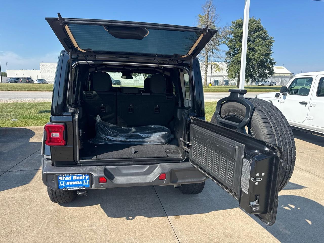 2025 Jeep Wrangler Sahara 4xe West Burlington IA