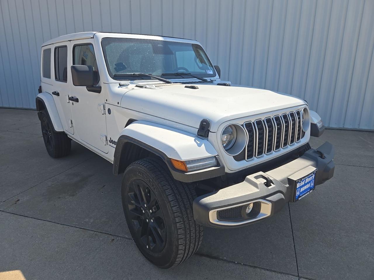 2025 Jeep Wrangler Sahara 4xe