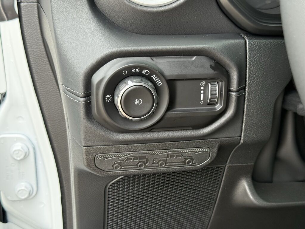 2025 Jeep Wrangler Sahara Crestwood KY
