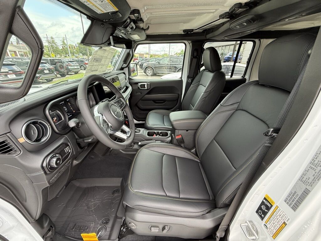 2025 Jeep Wrangler Sahara Crestwood KY