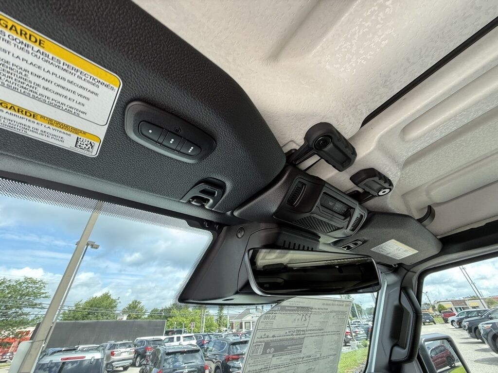 2025 Jeep Wrangler Sahara Crestwood KY