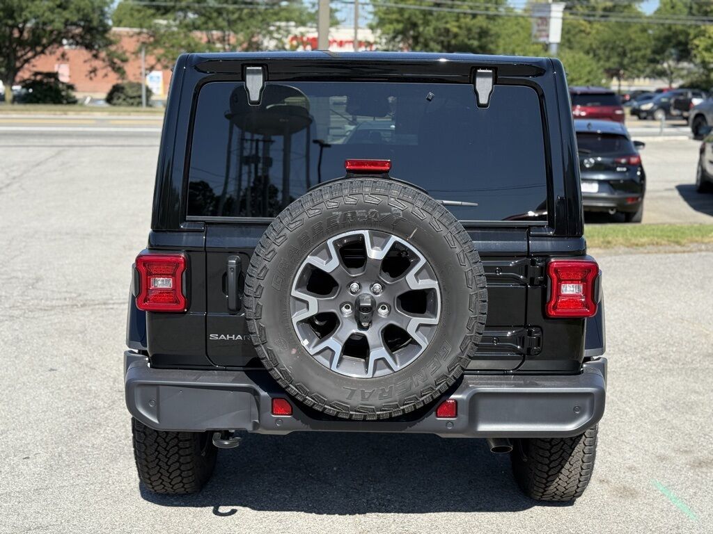 2025 Jeep Wrangler Sahara Crestwood KY