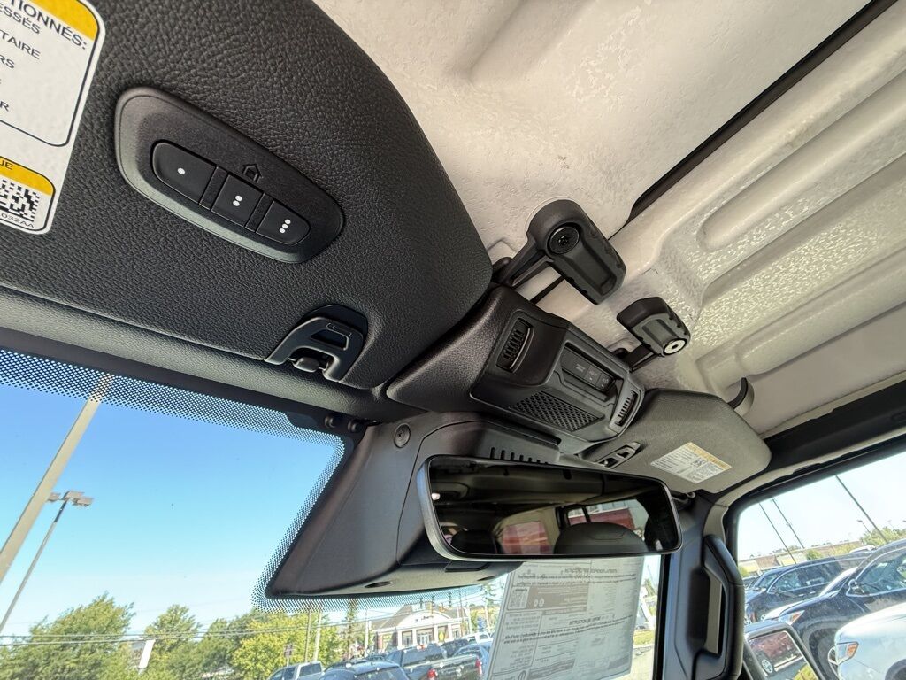 2025 Jeep Wrangler Sahara Crestwood KY