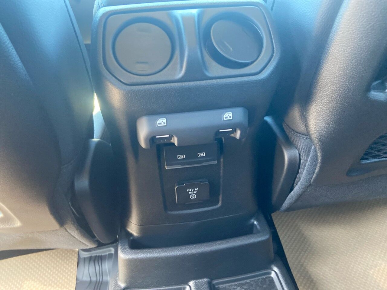 2025 Jeep Wrangler Sahara High Level AB