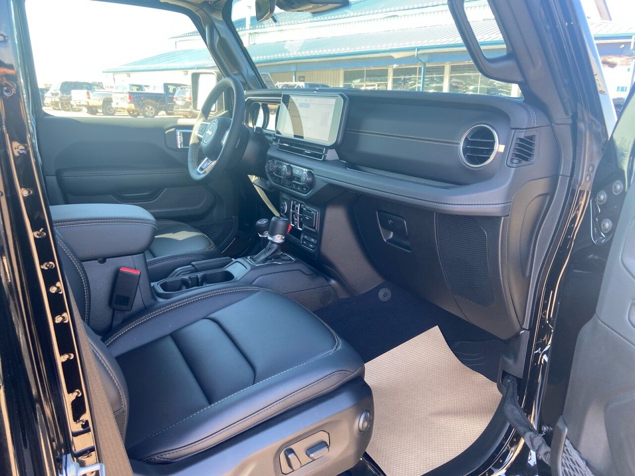 2025 Jeep Wrangler Sahara High Level AB