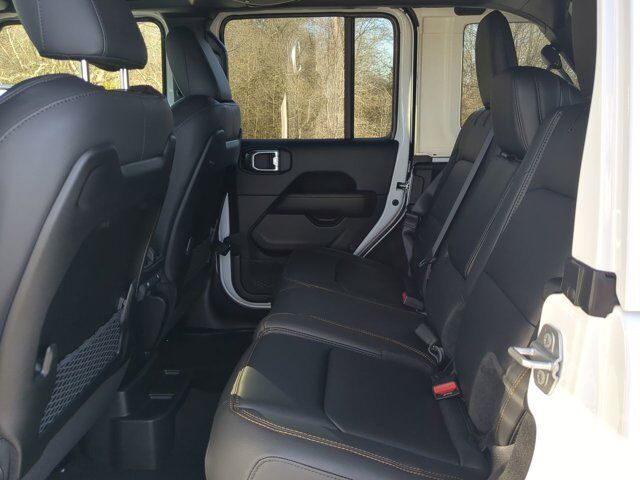 2025 Jeep Wrangler Sahara Appleton WI