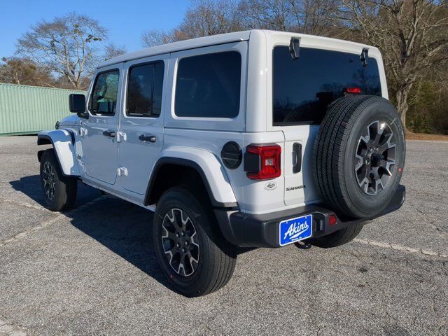 2025 Jeep Wrangler Sahara Appleton WI