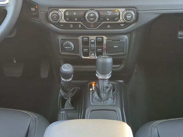 2025 Jeep Wrangler Sahara Appleton WI
