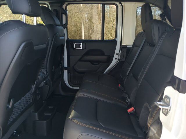 2025 Jeep Wrangler Sahara Appleton WI