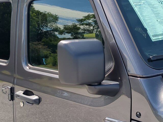 2025 Jeep Wrangler Sahara Appleton WI