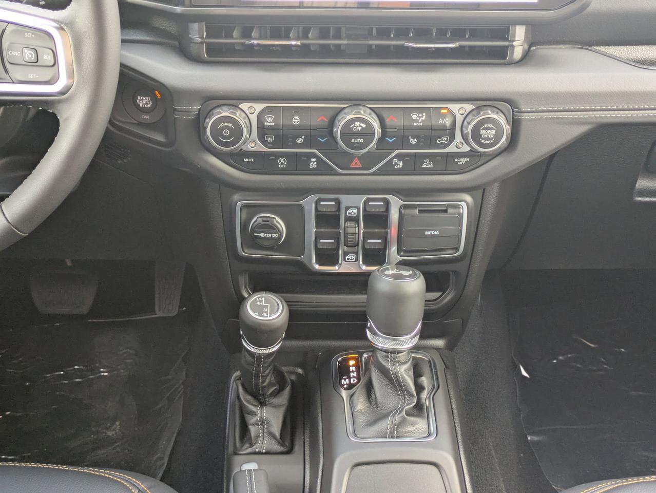 2025 Jeep Wrangler Sahara Castroville TX