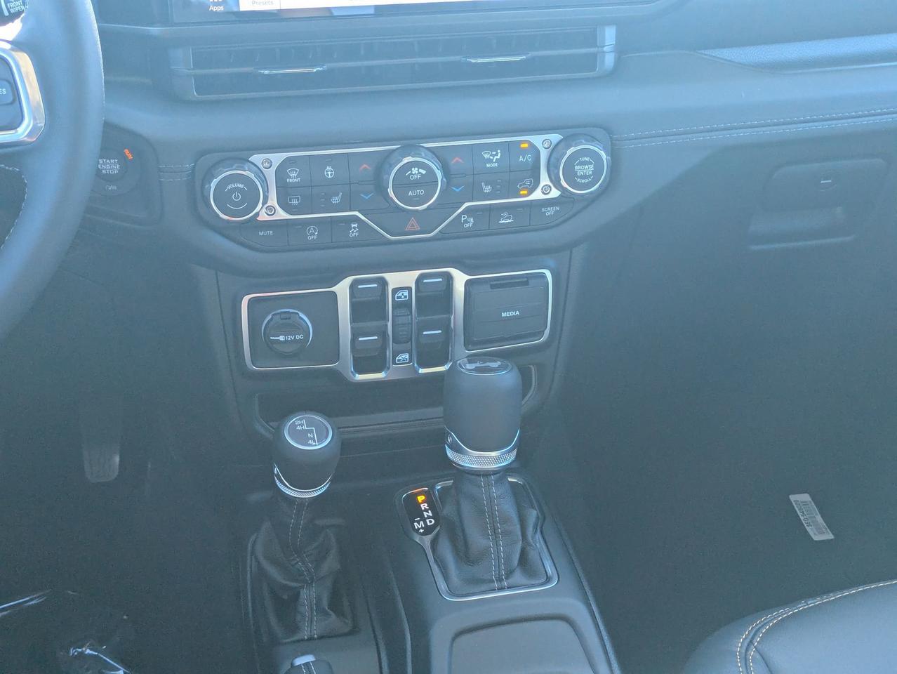 2025 Jeep Wrangler Sahara Castroville TX