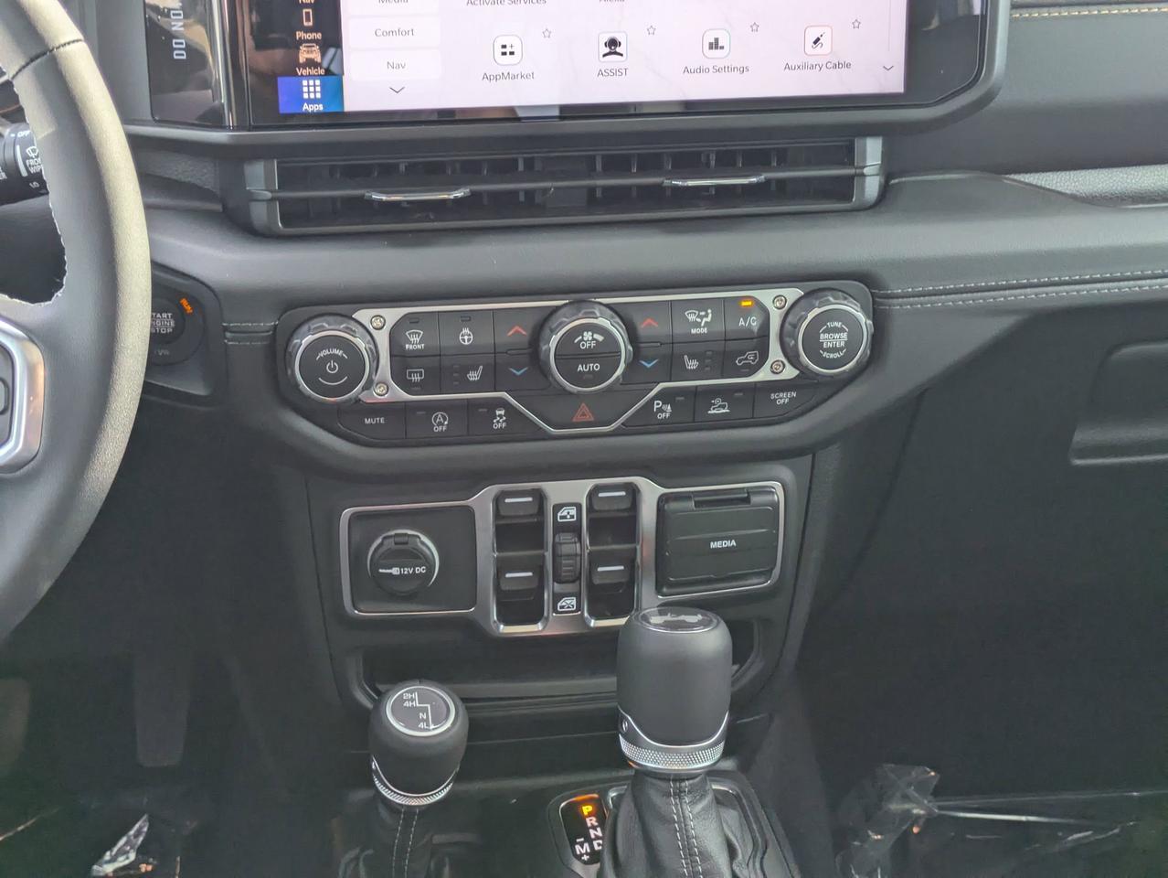 2025 Jeep Wrangler Sahara Castroville TX