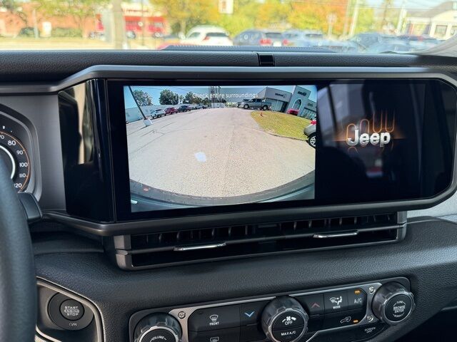 2025 Jeep Wrangler Sport Crestwood KY