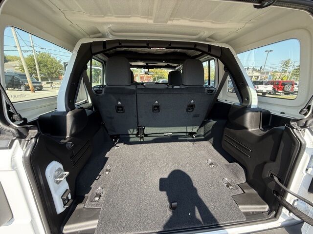 2025 Jeep Wrangler Sport Crestwood KY