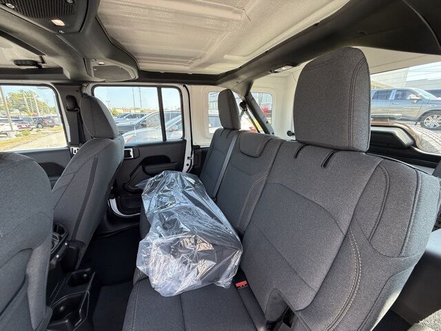 2025 Jeep Wrangler Sport Crestwood KY