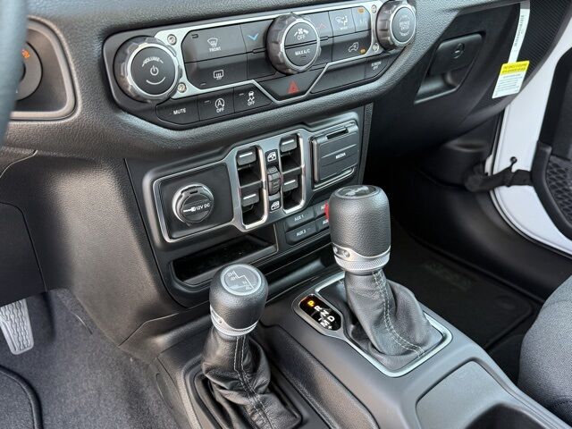 2025 Jeep Wrangler Sport Crestwood KY